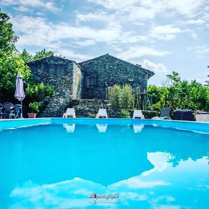 Chambres D'Hotes Le Bernes Vic-Fezensac Bed & Breakfast