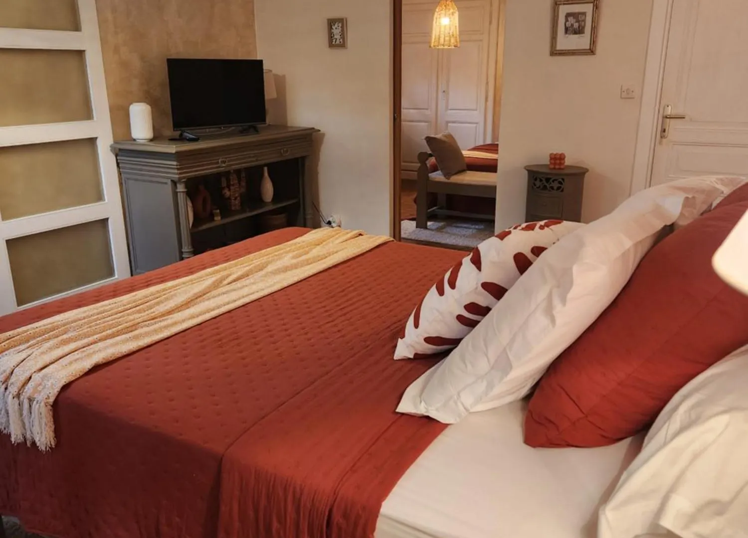 Chambres D'Hotes Le Bernes Vic-Fezensac 0*,  France